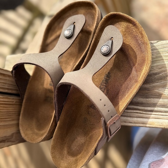 SOLD - Picture 4 of 5